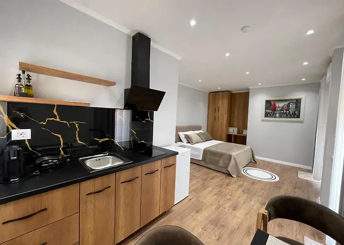 Nikollaj Guest house *