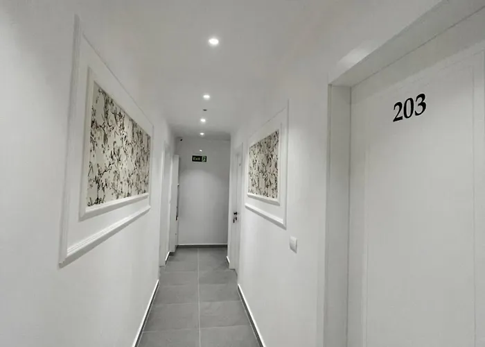 Nikollaj Guest house Kamez