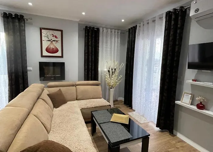 Nikollaj Guest house